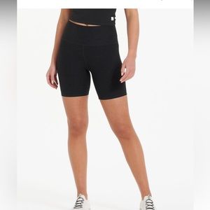 Vuori biker shorts